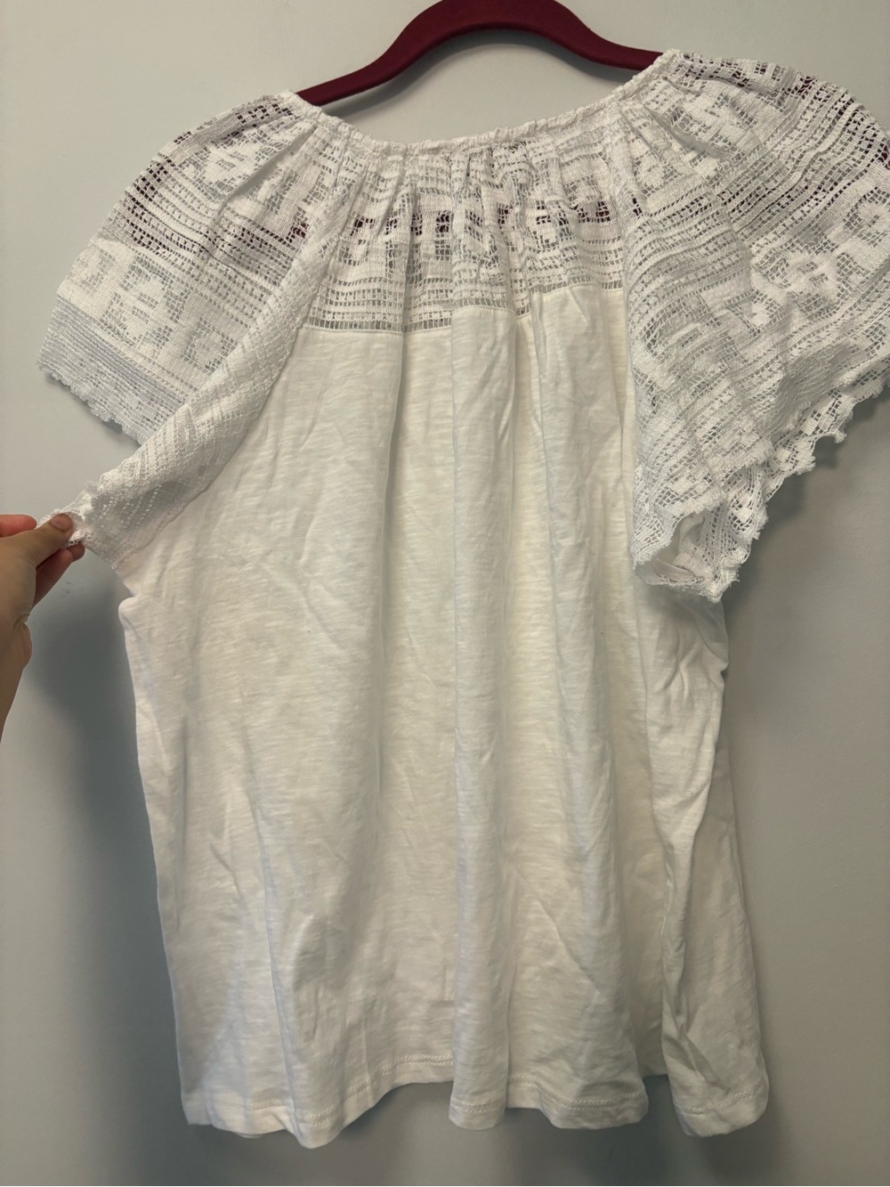 Lace Flutter Button Top - Picture 5 of 5